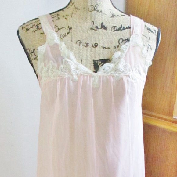 Vintage Kayser Women's Chiffon Short Negligee Nightgown, Peach, Cream Lace, P - Picture 1 of 12
